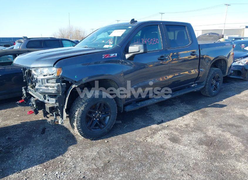 Photo 2 of 2020 Chevrolet Silverado 1500 4WD SHORT BED LT TRAIL BOSS (VIN 1GCPYFED3LZ352799)