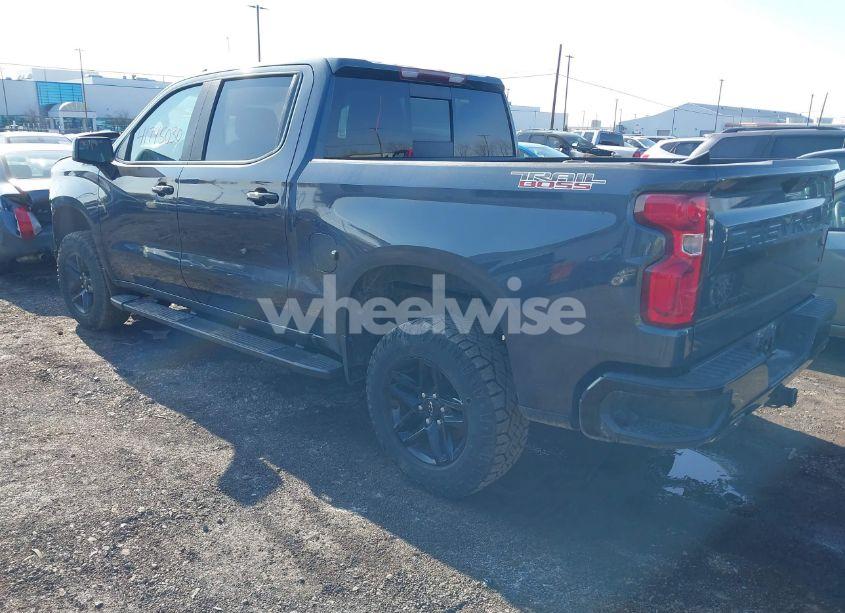 Photo 3 of 2020 Chevrolet Silverado 1500 4WD SHORT BED LT TRAIL BOSS (VIN 1GCPYFED3LZ352799)
