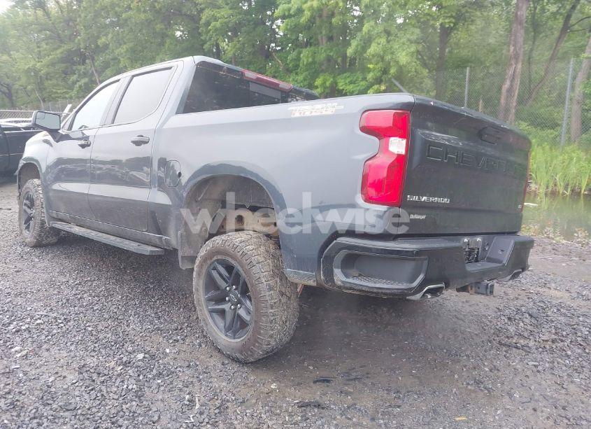 Photo 3 of 2021 Chevrolet Silverado 1500 4WD SHORT BED LT TRAIL BOSS (VIN 1GCPYFED3MZ227951)