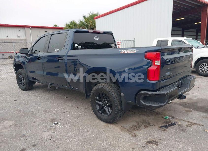 Photo 3 of 2021 Chevrolet Silverado 1500 (VIN 1GCPYFED4MZ110587)