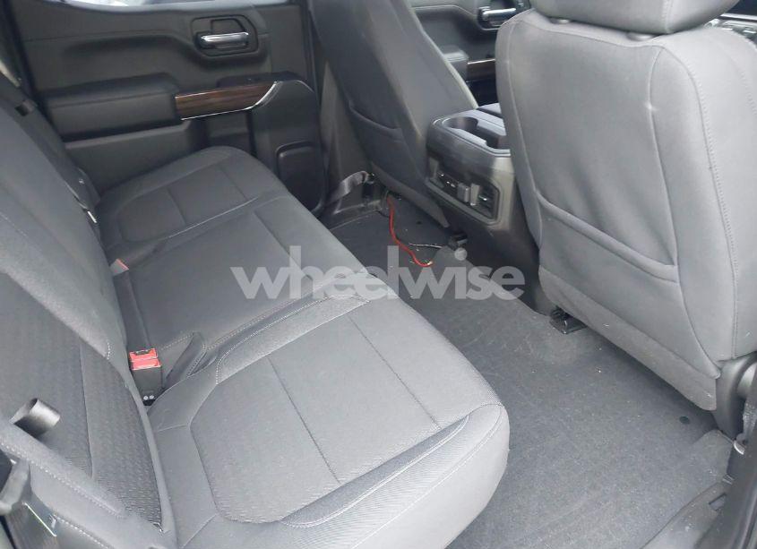 Photo 8 of 2021 Chevrolet Silverado 1500 (VIN 1GCPYFED4MZ110587)