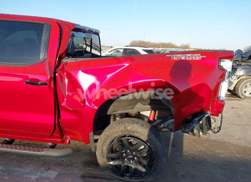 Photo 6 of 2021 Chevrolet Silverado 1500 4WD SHORT BED LT TRAIL BOSS (VIN 1GCPYFED5MZ356872)