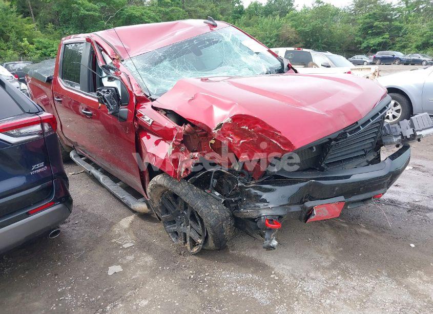 2021 Chevrolet Silverado 1500 4WD SHORT BED LT TRAIL BOSS (VIN 1GCPYFED6MZ213641) main photo