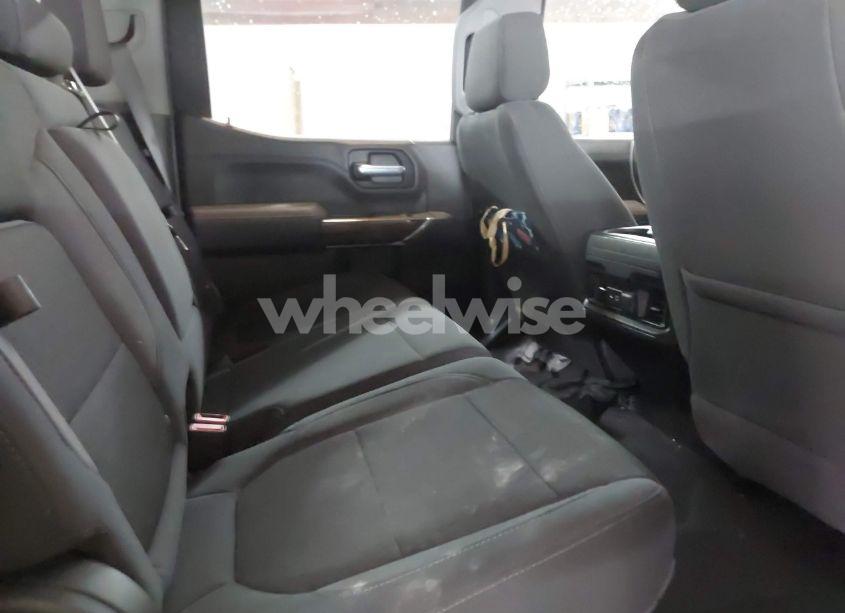 Photo 8 of 2021 Chevrolet Silverado 1500 4WD SHORT BED LT TRAIL BOSS (VIN 1GCPYFED7MZ445729)