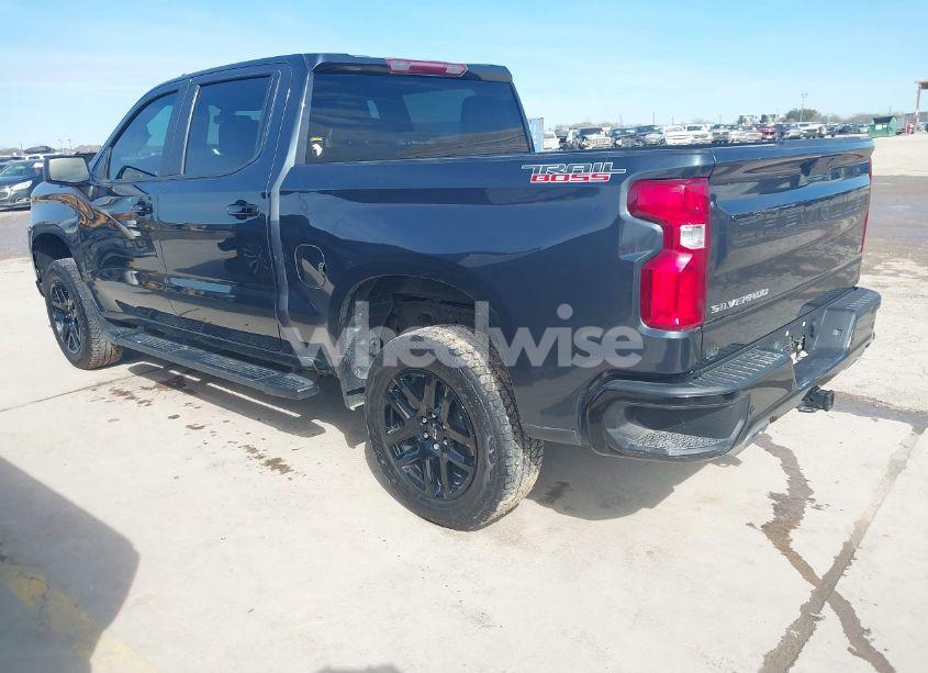 Photo 3 of 2022 Chevrolet Silverado 1500 LTD 4WD SHORT BED LT TRAIL BOSS (VIN 1GCPYFED7NZ169053)