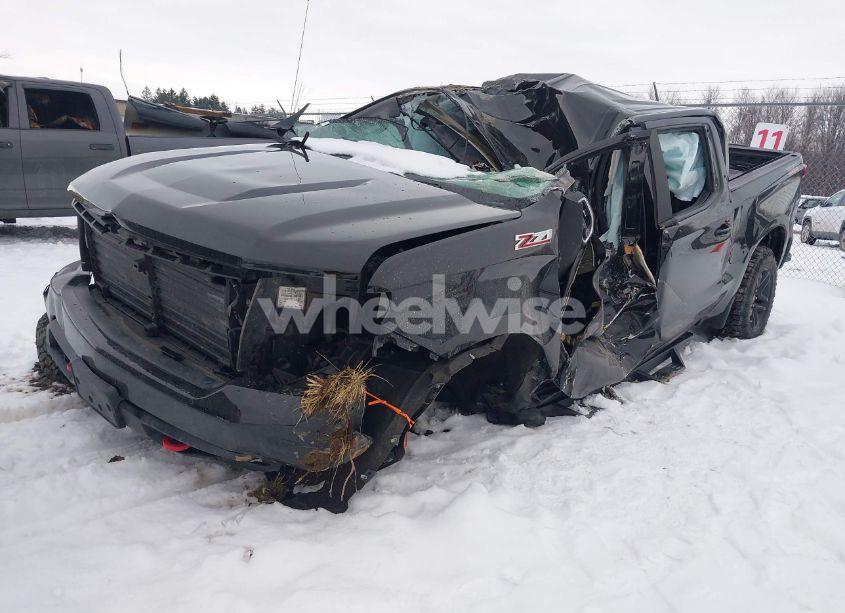 Photo 2 of 2020 Chevrolet Silverado 1500 4WD SHORT BED LT TRAIL BOSS (VIN 1GCPYFEDXLZ341363)