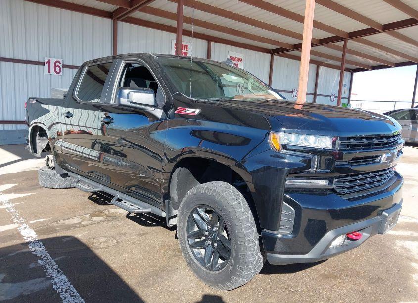 2021 Chevrolet Silverado 1500 4WD SHORT BED LT TRAIL BOSS (VIN 1GCPYFEDXMZ175945) main photo