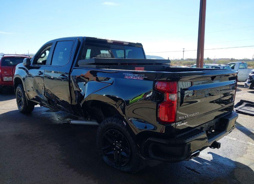Photo 3 of 2021 Chevrolet Silverado 1500 4WD SHORT BED LT TRAIL BOSS (VIN 1GCPYFEDXMZ175945)