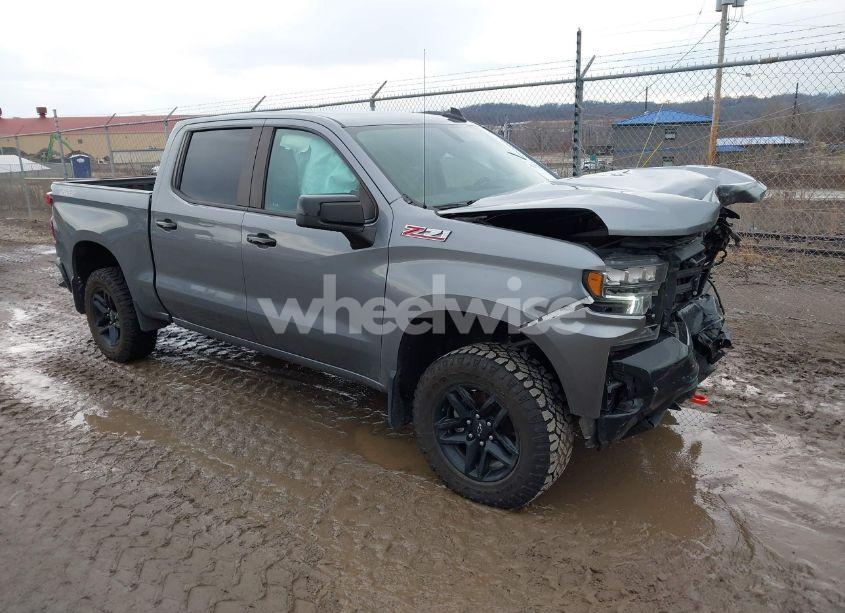 2021 Chevrolet Silverado 1500 4WD SHORT BED LT TRAIL BOSS (VIN 1GCPYFEDXMZ420257) main photo
