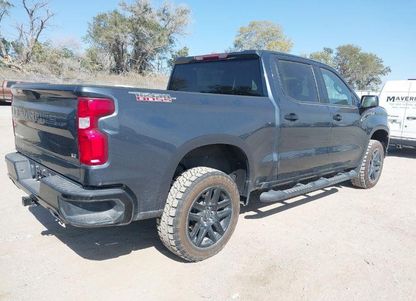 Photo 4 of 2021 Chevrolet Silverado 1500 4WD SHORT BED LT TRAIL BOSS (VIN 1GCPYFEL1MZ392582)