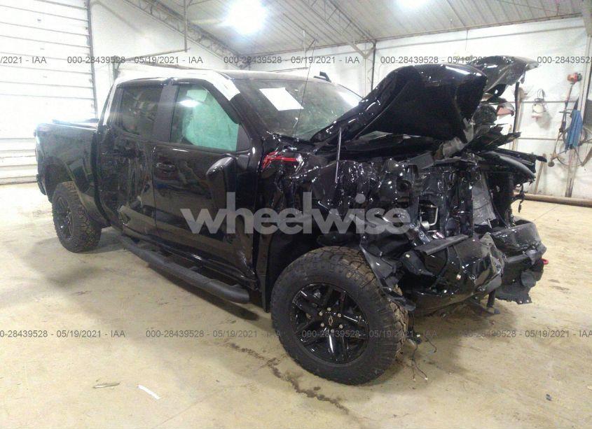 2020 Chevrolet Silverado 1500 4WD SHORT BED LT TRAIL BOSS (VIN 1GCPYFEL2LZ350761) main photo