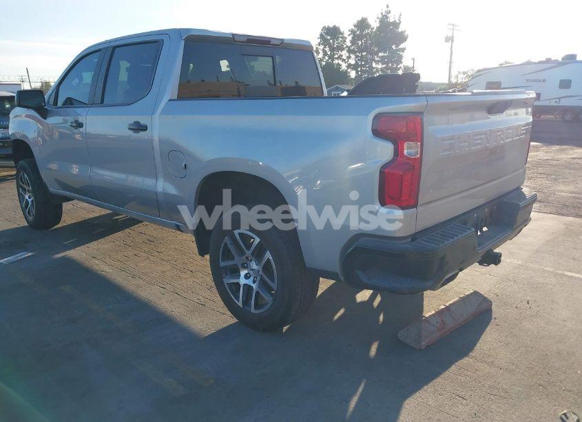 Photo 3 of 2020 Chevrolet Silverado 1500 4WD SHORT BED LT TRAIL BOSS (VIN 1GCPYFEL7LZ258075)