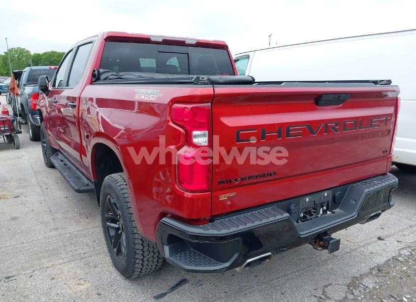 Photo 3 of 2021 Chevrolet Silverado 1500 4WD SHORT BED LT TRAIL BOSS (VIN 1GCPYFEL7MZ168474)