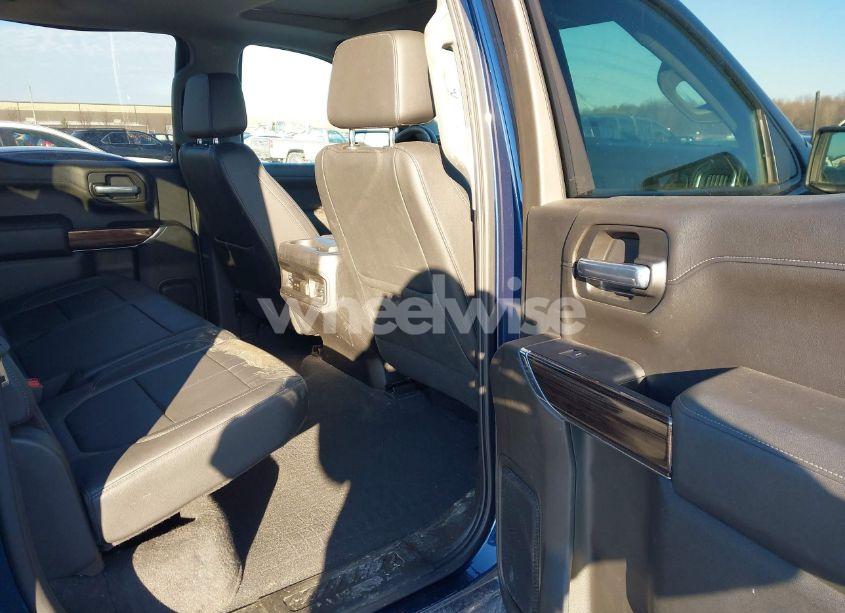 Photo 8 of 2021 Chevrolet Silverado 1500 4WD SHORT BED LT TRAIL BOSS (VIN 1GCPYFEL9MZ364089)