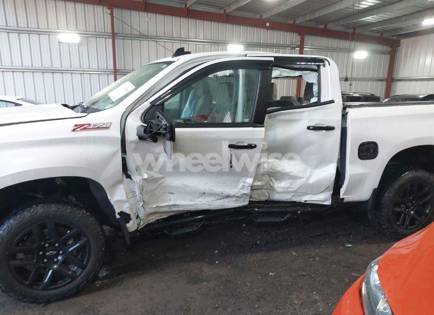 Photo 6 of 2022 Chevrolet Silverado 1500 LTD 4WD SHORT BED LT TRAIL BOSS (VIN 1GCPYFEL9NZ166646)