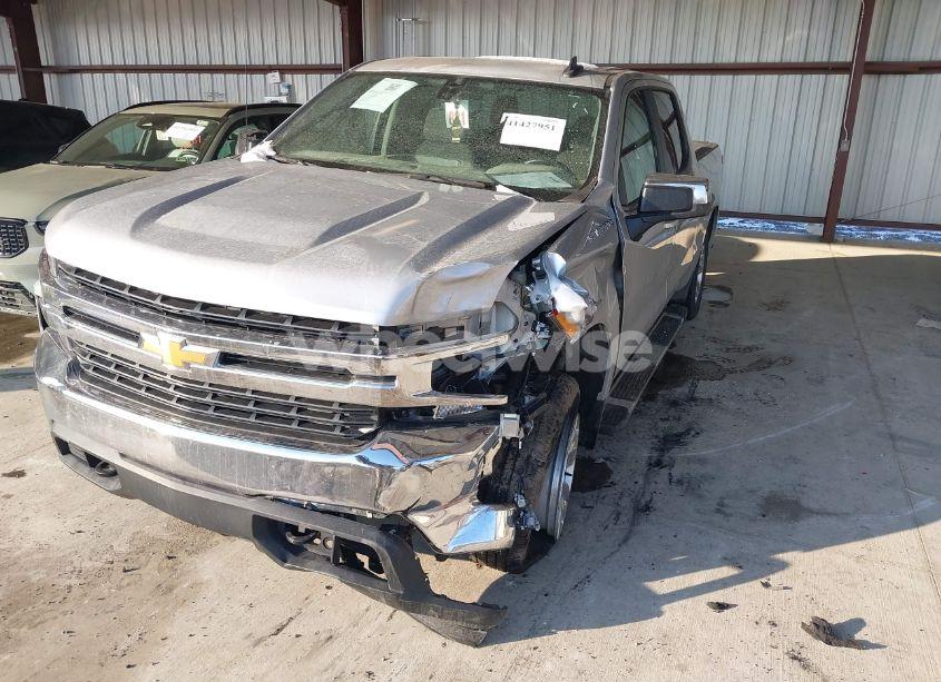 Photo 2 of 2021 Chevrolet Silverado 1500 4WD SHORT BED LT WITH 2FL (VIN 1GCPYJEK2MZ453268)