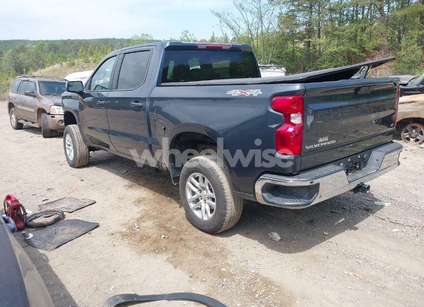 Photo 3 of 2021 Chevrolet Silverado 1500 4WD SHORT BED LT WITH 2FL (VIN 1GCPYJEK4MZ434009)