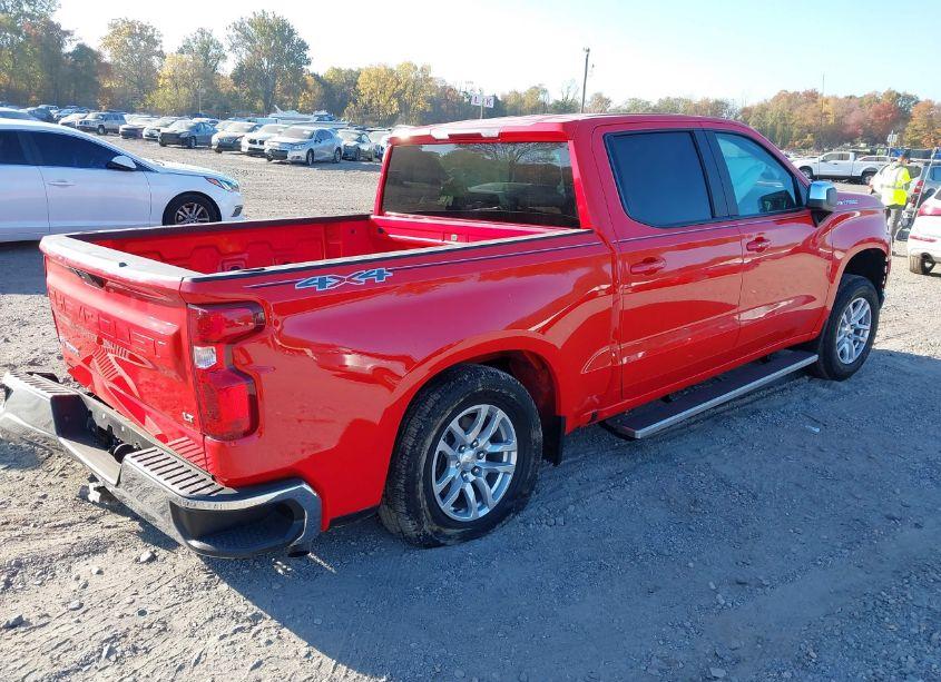 Photo 4 of 2021 Chevrolet Silverado 1500 4WD SHORT BED LT WITH 2FL (VIN 1GCPYJEK6MZ435422)