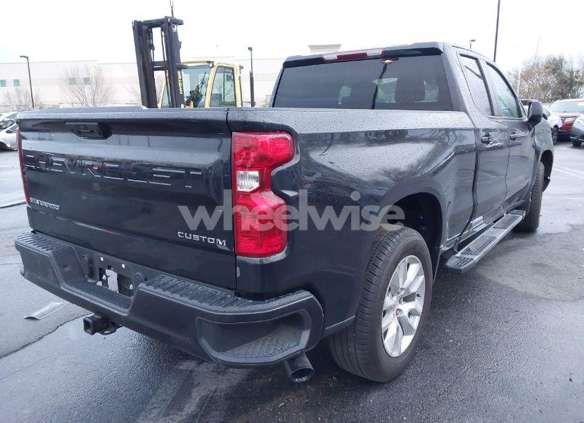 Photo 4 of 2023 Chevrolet Silverado 1500 2WD DOUBLE CAB STANDARD BED CUSTOM (VIN 1GCRABEK4PZ256528)