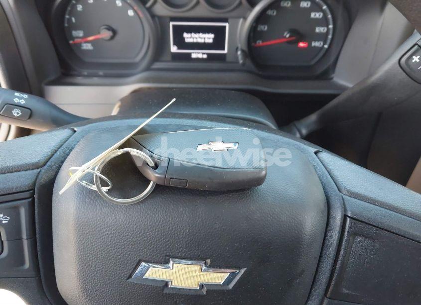 Photo 11 of 2024 Chevrolet Silverado 1500 2WD DOUBLE CAB STANDARD BED CUSTOM (VIN 1GCRABEK4RZ115137)