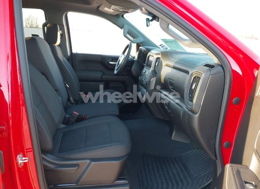 Photo 5 of 2024 Chevrolet Silverado 1500 2WD DOUBLE CAB STANDARD BED CUSTOM (VIN 1GCRABEK4RZ115137)