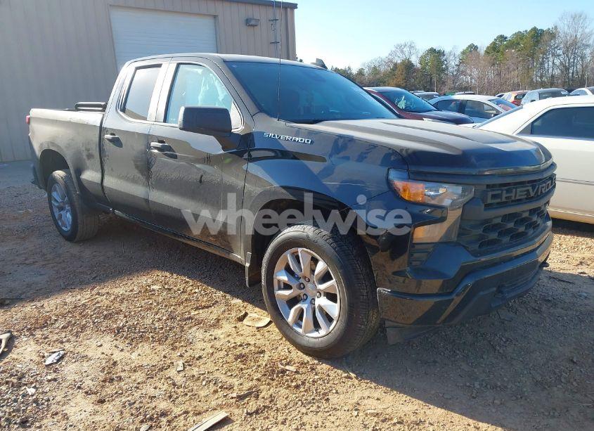 2022 Chevrolet Silverado 1500 2WD DOUBLE CAB STANDARD BED CUSTOM (VIN 1GCRABEK5NZ640511) main photo