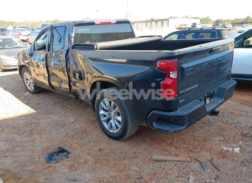 Photo 3 of 2022 Chevrolet Silverado 1500 2WD DOUBLE CAB STANDARD BED CUSTOM (VIN 1GCRABEK5NZ640511)