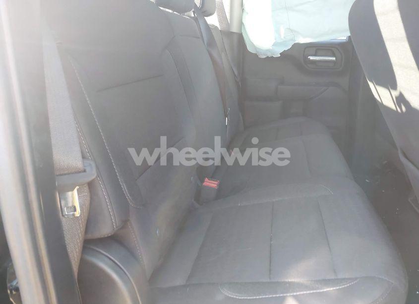 Photo 8 of 2022 Chevrolet Silverado 1500 2WD DOUBLE CAB STANDARD BED CUSTOM (VIN 1GCRABEK5NZ640511)