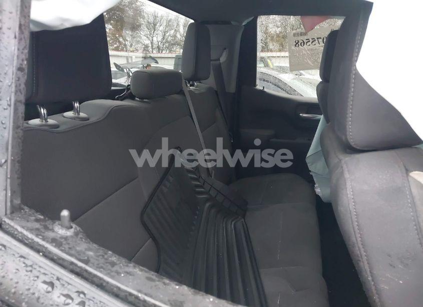 Photo 8 of 2025 Chevrolet Silverado 1500 2WD STANDARD BED CUSTOM (VIN 1GCRABEK6SZ117431)