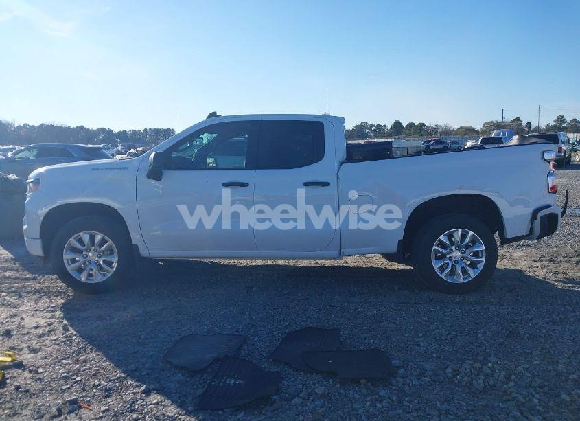 Photo 14 of 2023 Chevrolet Silverado 1500 2WD DOUBLE CAB STANDARD BED CUSTOM (VIN 1GCRABEK7PZ262632)