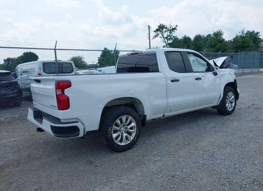 Photo 4 of 2024 Chevrolet Silverado 1500 2WD DOUBLE CAB STANDARD BED CUSTOM (VIN 1GCRABEK8RZ138033)