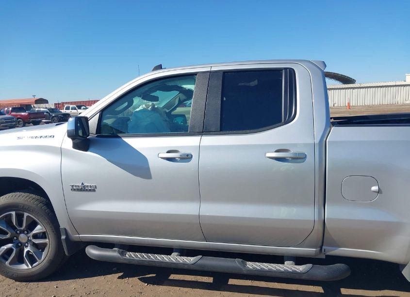 Photo 15 of 2022 Chevrolet Silverado 1500 2WD STANDARD BED LT (VIN 1GCRACEDXNZ565120)