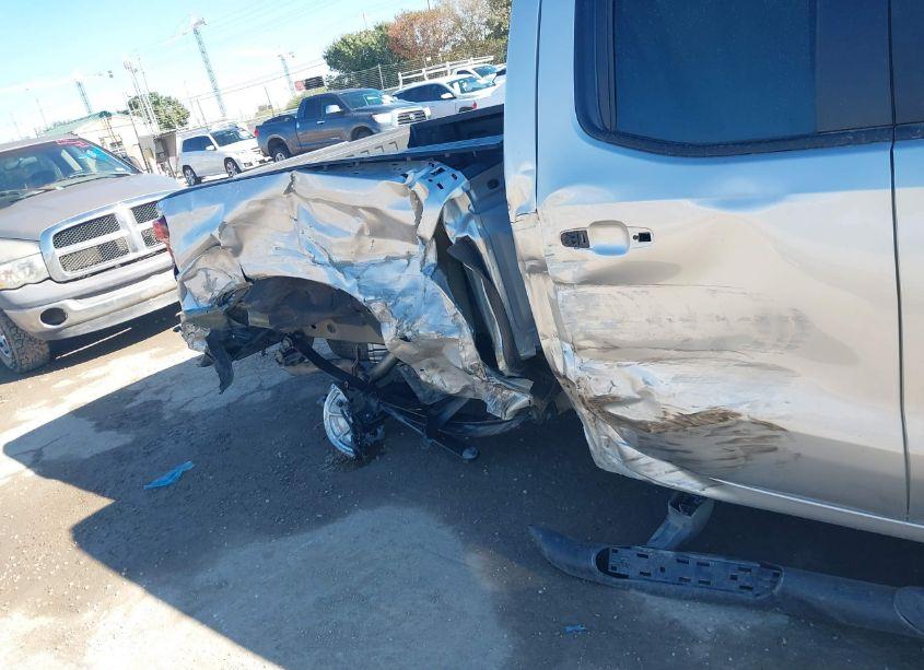 Photo 6 of 2022 Chevrolet Silverado 1500 2WD STANDARD BED LT (VIN 1GCRACEDXNZ565120)