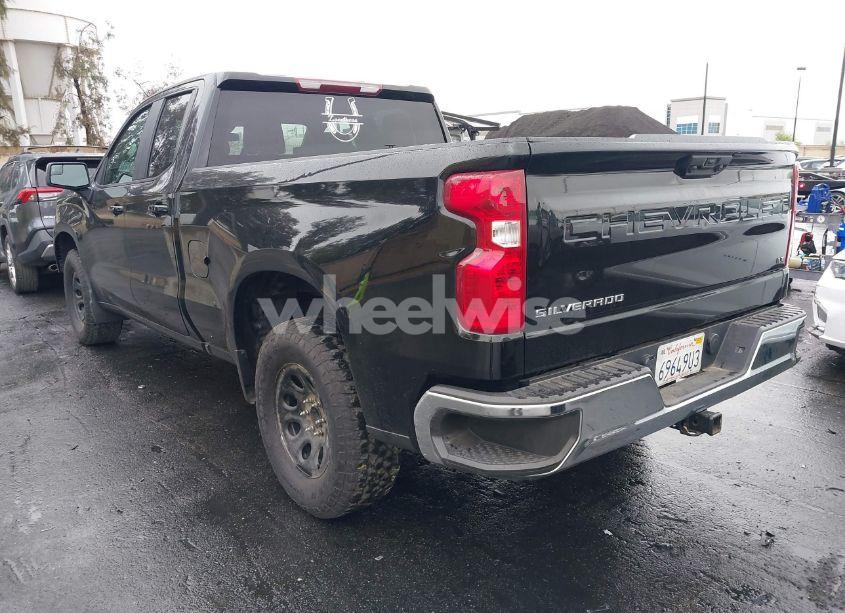 Photo 3 of 2023 Chevrolet Silverado 1500 2WD DOUBLE CAB STANDARD BED LT (VIN 1GCRACEK1PZ271994)