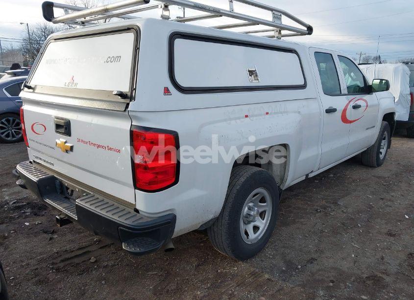 Photo 4 of 2018 Chevrolet Silverado 1500 WT (VIN 1GCRCNEC2JZ305026)