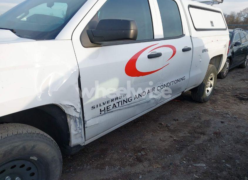 Photo 6 of 2018 Chevrolet Silverado 1500 WT (VIN 1GCRCNEC2JZ305026)