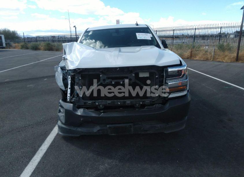 Photo 12 of 2018 Chevrolet Silverado 1500 WT (VIN 1GCRCNEC4JZ250904)