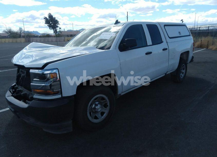 Photo 18 of 2018 Chevrolet Silverado 1500 WT (VIN 1GCRCNEC4JZ250904)