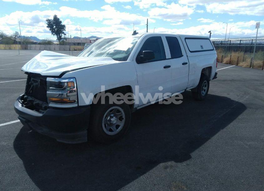Photo 2 of 2018 Chevrolet Silverado 1500 WT (VIN 1GCRCNEC4JZ250904)