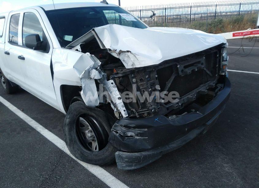 Photo 6 of 2018 Chevrolet Silverado 1500 WT (VIN 1GCRCNEC4JZ250904)