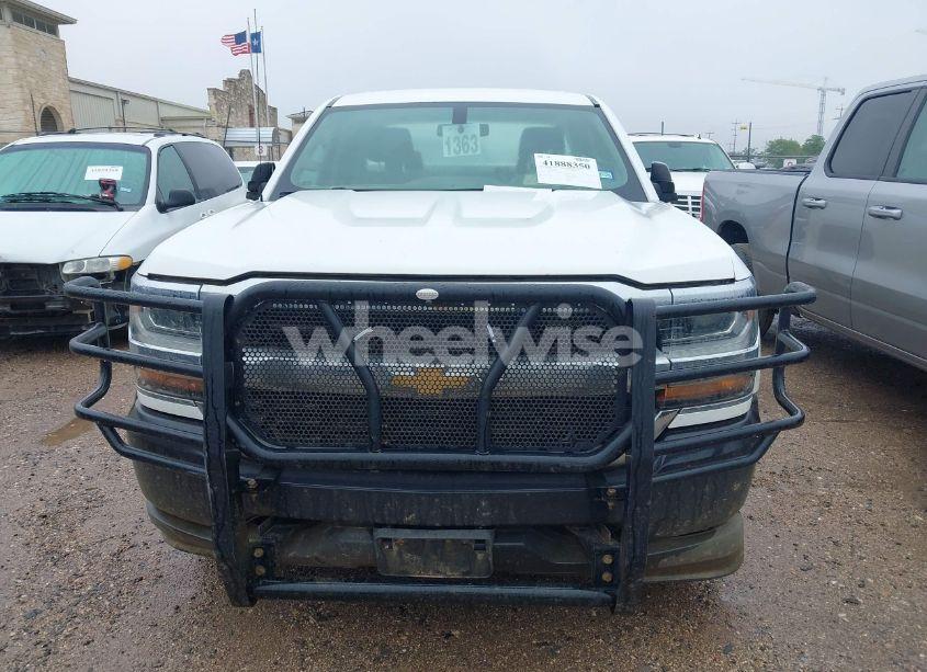 Photo 12 of 2018 Chevrolet Silverado 1500 WT (VIN 1GCRCNEC5JZ241810)
