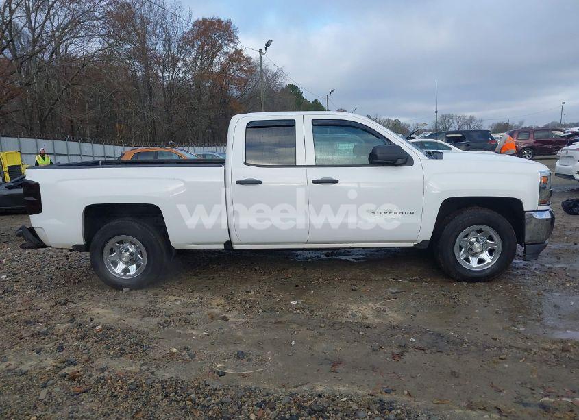 Photo 13 of 2018 Chevrolet Silverado 1500 LS (VIN 1GCRCNEC8JZ353680)