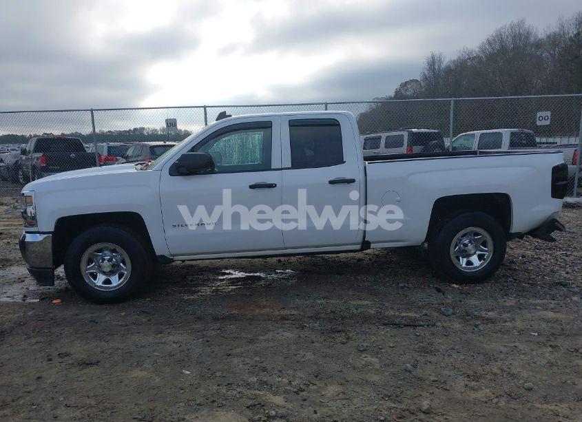 Photo 14 of 2018 Chevrolet Silverado 1500 LS (VIN 1GCRCNEC8JZ353680)