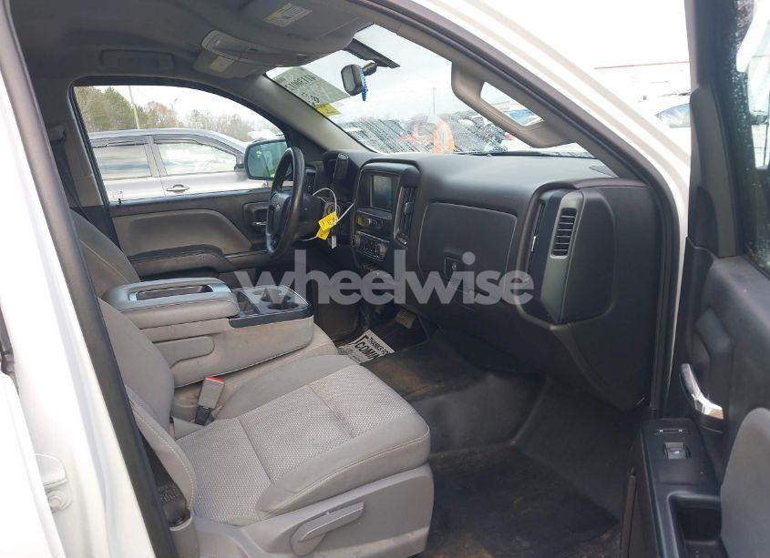 Photo 5 of 2018 Chevrolet Silverado 1500 LS (VIN 1GCRCNEC8JZ353680)