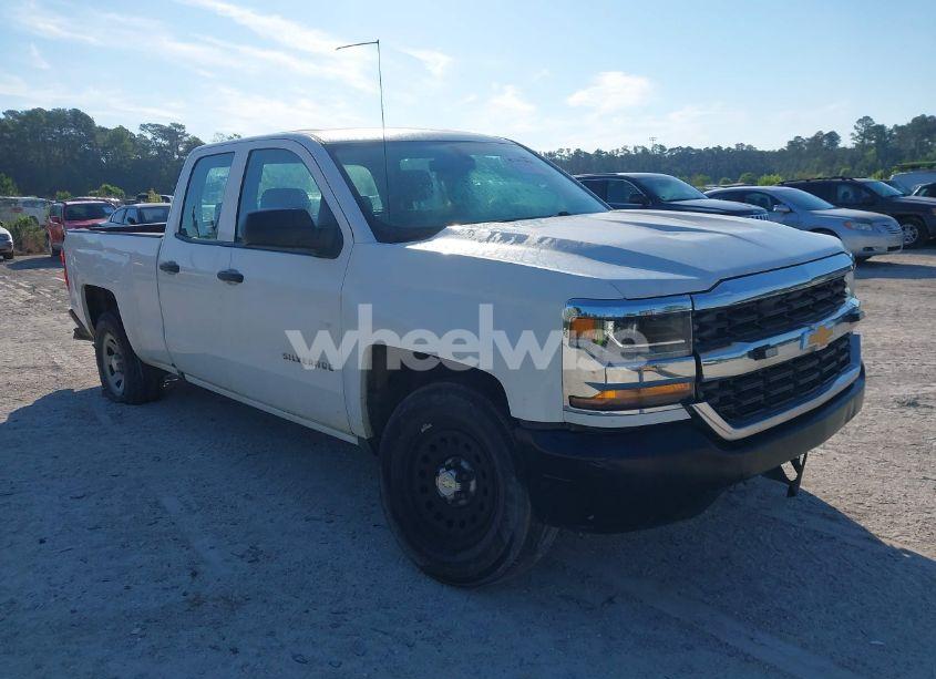 2016 Chevrolet Silverado 1500 WT (VIN 1GCRCNEH1GZ404490) main photo