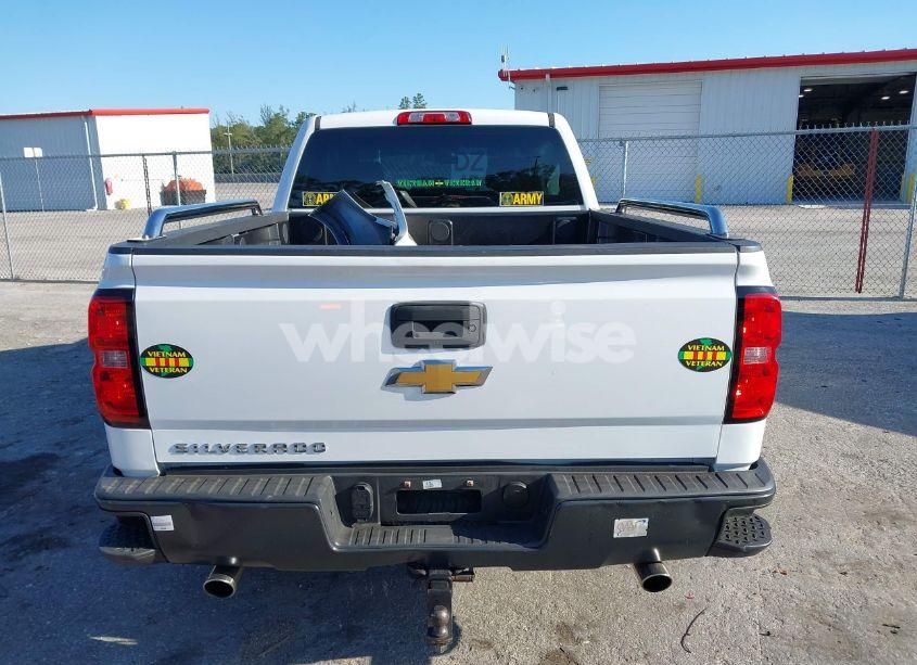 Photo 16 of 2018 Chevrolet Silverado 1500 WT (VIN 1GCRCNEH2JZ241811)