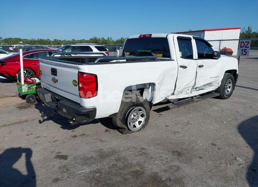 Photo 4 of 2018 Chevrolet Silverado 1500 WT (VIN 1GCRCNEH2JZ241811)