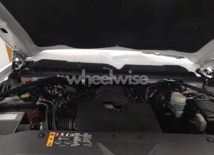 Photo 10 of 2018 Chevrolet Silverado 1500 WT (VIN 1GCRCNEH3JZ375775)