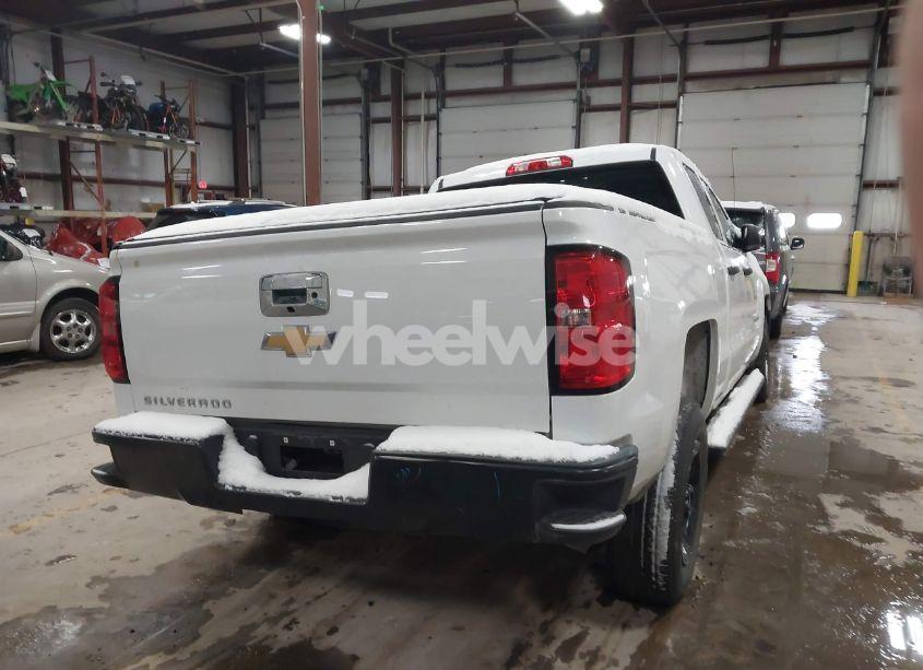 Photo 16 of 2018 Chevrolet Silverado 1500 WT (VIN 1GCRCNEH3JZ375775)