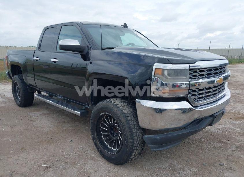 2016 Chevrolet Silverado 1500 LS (VIN 1GCRCNEH4GZ120318) main photo